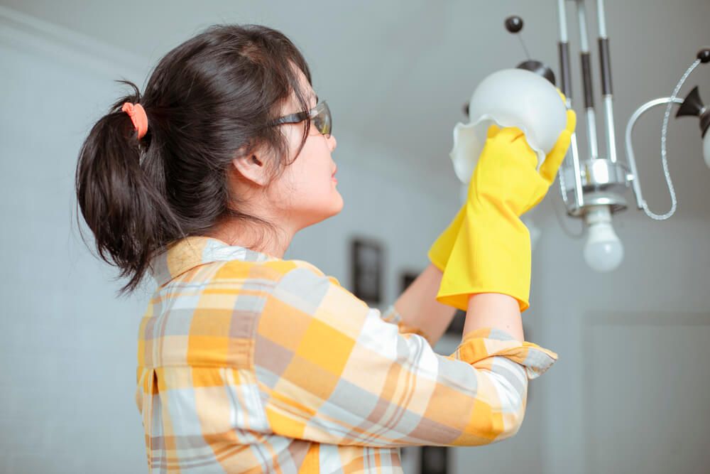 How to clean glass pendant lights