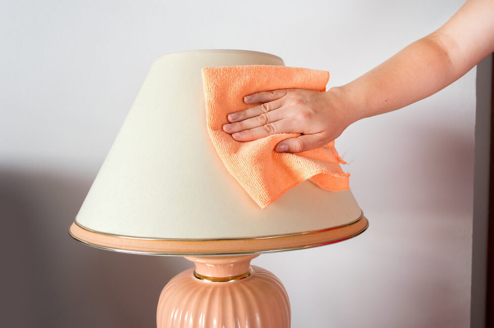 How to clean lamp shades